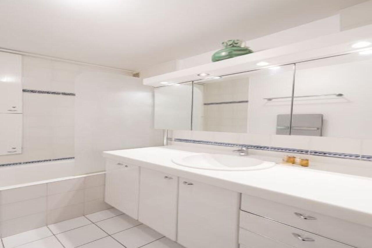 Veeve - Apartment Near Pont De Grenelle Párizs Kültér fotó