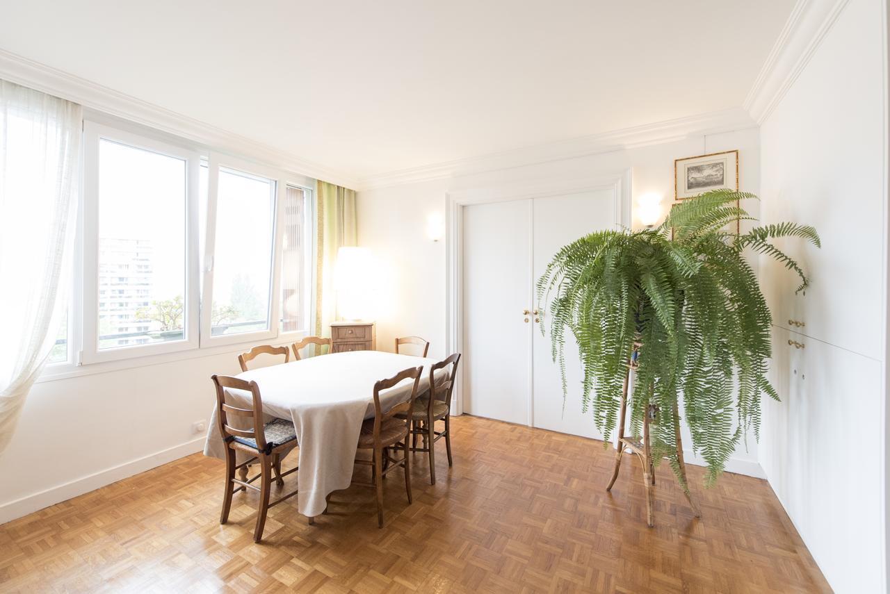 Veeve - Apartment Near Pont De Grenelle Párizs Kültér fotó